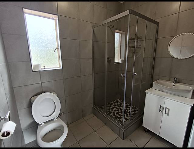 1 BEDROOM APARTMENT FOR SALE IN VERWOERDPARK